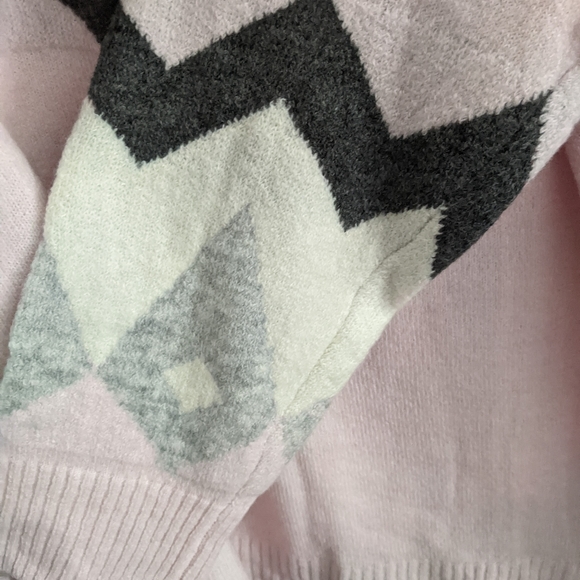 Como Baby Pink Super Cozy and Soft Swester - Picture 4 of 5